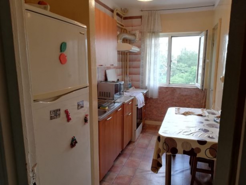 Apartament de inchiriat in Bucuresti cu 3 camere zona Piata Moghioros-5