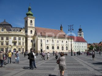 Apartament de inchiriat in Centrul Istoric din Sibiu gradina 150 mp
