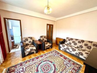 Apartament de inchiriat, o camera Decomandat  Centru 