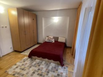 Apartament de inchiriat, o camera Decomandat  CUG 