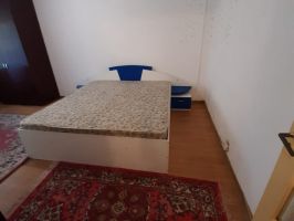 Apartament de inchiriat, o camera Decomandat  Tatarasi 