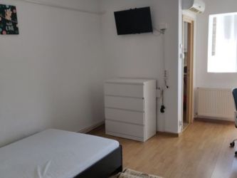 Apartament de inchiriat, o camera Decomandat  Tudor Vladimirescu 