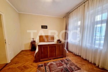 Apartament de vanzare 2 camere 2 bai 2 pivnite Centrul Istoric