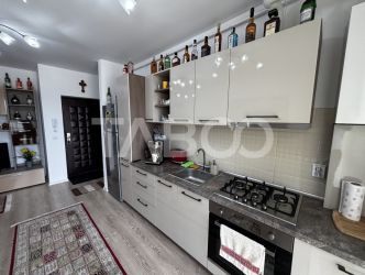 Apartament de vanzare 2 camere  38mpu + boxa zona Turnisor