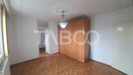 Apartament de vanzare 2 camere balcon Sibiu zona Mihai Viteazu