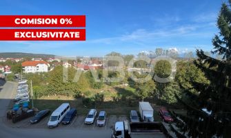 Apartament de vanzare 2 camere cu vedere la munte etaj 4 Vasile Aaron