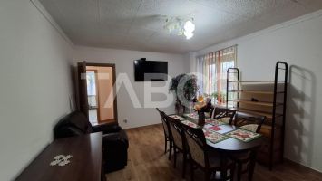 Apartament de vanzare 2 camere decomandat 54 mp zona Vasile Aaron 