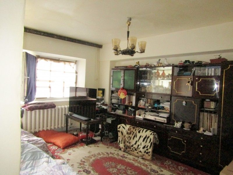 Apartament de vanzare, 2 camere Decomandat  Nicolina -3