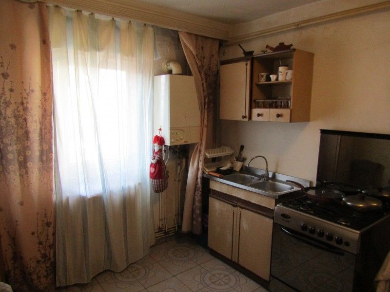 Apartament de vanzare, 2 camere Decomandat  Tatarasi -10