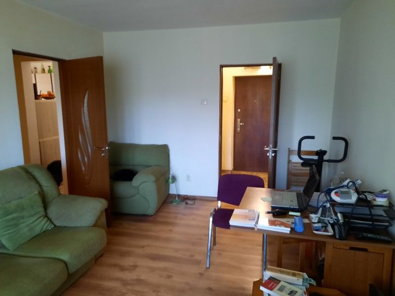 Apartament de vanzare, 2 camere Decomandat  Tatarasi -2