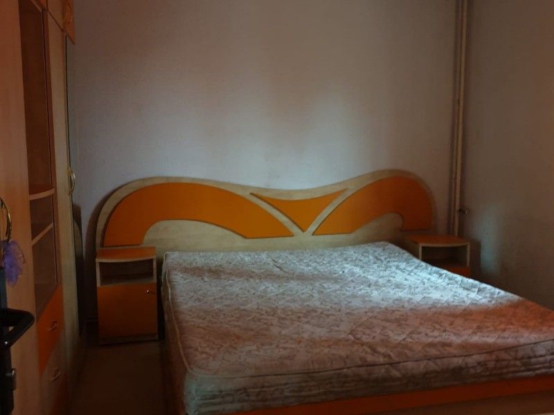 Apartament de vanzare, 2 camere Decomandat  Tudor Vladimirescu -5