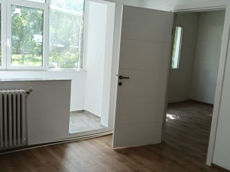 Apartament de vanzare, 2 camere Nedecomandat  Podu Ros 