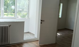 Apartament de vanzare, 2 camere Nedecomandat  Podu Ros 