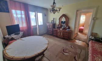 Apartament de vanzare, 2 camere Semidecomandat  Podu Ros 