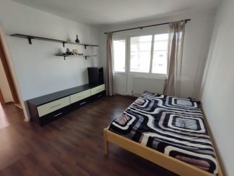 Apartament de vanzare, 2 camere Semidecomandat  Podu Ros 