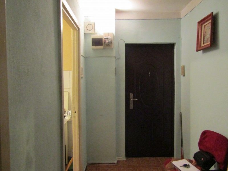 Apartament de vanzare, 2 camere Semidecomandat  Tatarasi -1