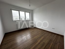 Apartament de vanzare 3 camere 2 bai logie balcon si 1 loc de parcare