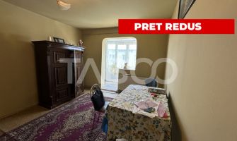 Apartament de vanzare 3 camere 75 mp utili  zona Negoiu Fagaras