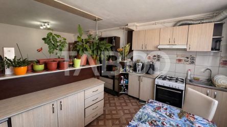 Apartament de vanzare 3 camere 76 mpu zona Terezian Sibiu