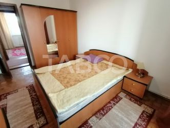 Apartament de vanzare 3 camere balcon etaj intermediar Terezian Sibiu