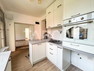 Apartament de vanzare 3 camere complet renovat zona Platinia Manastur