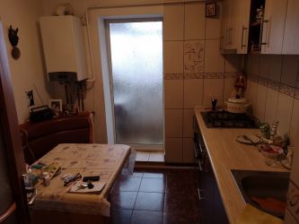 Apartament de vanzare, 3 camere Decomandat 60 mp  Dacia 