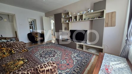 Apartament de vanzare 3 camere decomandat cu priveliste spre Tampa