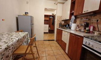 Apartament de vanzare, 3 camere Decomandat  Nicolina 