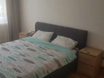 Apartament de vanzare, 3 camere Decomandat  Podu Ros 