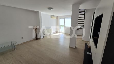 Apartament de vanzare 3 camere decomandate 115mpu balcon zona Tilisca
