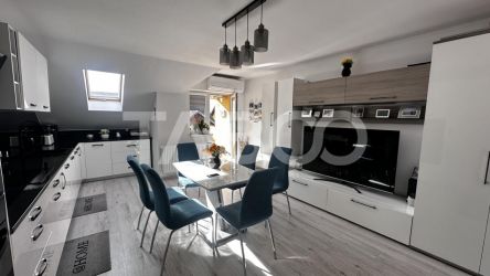 Apartament de vanzare 3 camere decomandate loc parcare Selimbar