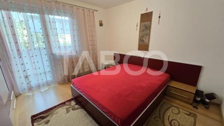 Apartament de vanzare 3 camere decomandate parcare zona Brana Selimbar