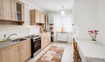 Apartament de vanzare 3 camere in Cartierul Zorilor 2 balcoane