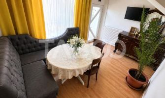 Apartament de vanzare 3 camere la casa si pivnita Selimbar Sibiu
