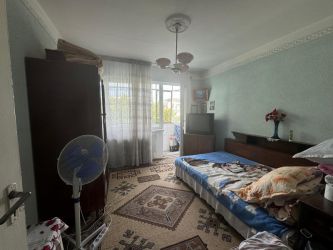 Apartament de vanzare, 3 camere Semidecomandat  Podu Ros 