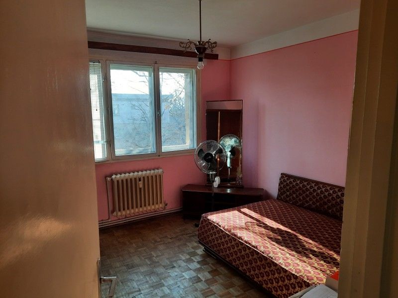 Apartament de vanzare, 3 camere Semidecomandat  Tatarasi -4