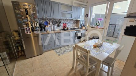 Apartament de vanzare 3 camere si gradina Calea Surii Mici