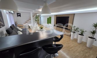 Apartament de vanzare 4 camere 2 bai si balcon Calea Cisnadiei