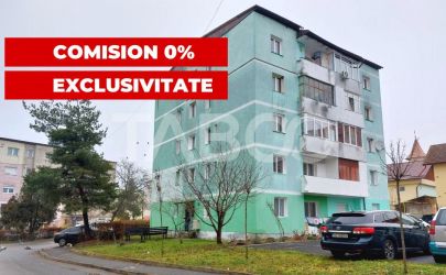 Apartament de vanzare 53 mp 3 camere etaj 3 zona Stejarului Cisnadie