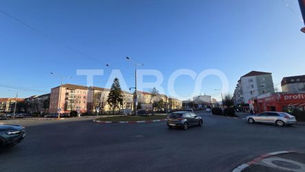 Apartament de vanzare 73mpu 3 camere etaj intermediar in bloc cu lift