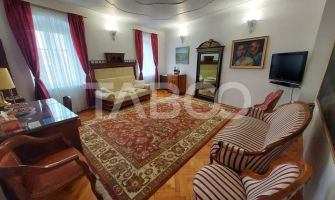 Apartament de vanzare 77 mpu 3 camere pivnita anexa in Centrul Istoric