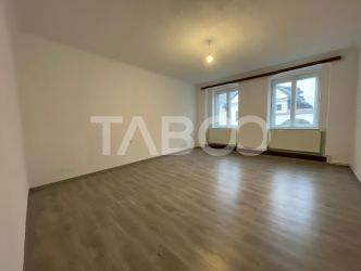Apartament de vanzare 91 mpu loc de parcare in centrul orasului 