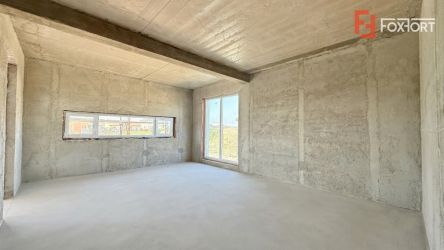 Apartament de vanzare cu 3 camere + 2 locuri de parcare - Drumul Boilo