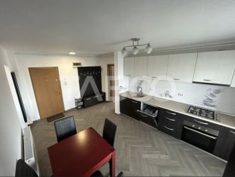 Apartament de vanzare cu 3 camere decomandat in Zorilor