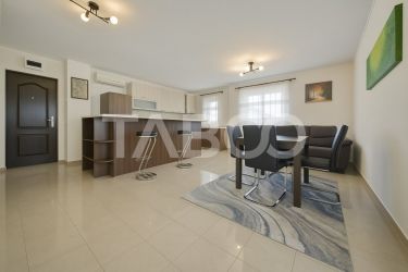 Apartament de vanzare cu 3 camere etaj 1 balcon in bloc nou Central