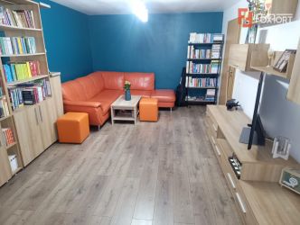 Apartament de vanzare cu 4 camere la etajul 1 in zona Lipovei