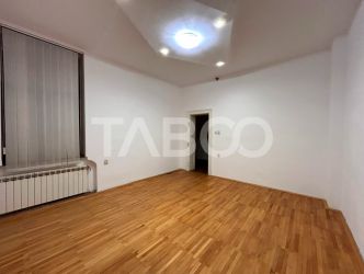Apartament de vanzare cu 5 camere garaj zona Central din Sibiu