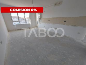 Apartament de vanzare decomandat 52mpu 2 camere 2 logii loc parcare