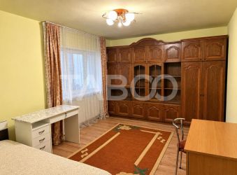 Apartament de vanzare decomandat in zona Intre Lacuri