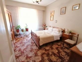 Apartament de vanzare la casa 2 camere zona Orasul de Jos Sibiu